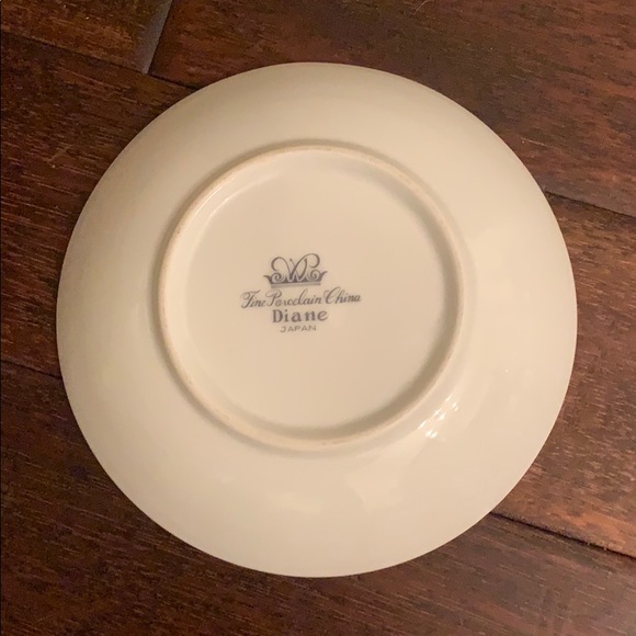 Diane Fine Porcelain China from Japan 5.5 in. bowl - Picture 5 of 6